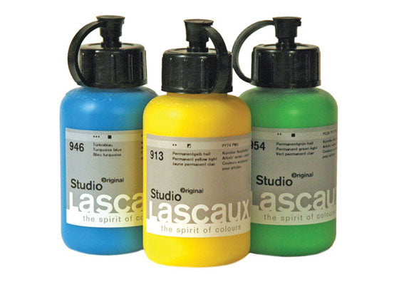 artist quality acrylics that are particularly brilliant, pure, strong and have great depth thanks to a high concentration of pure pigments