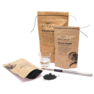 Water soluble graphite powder from ArtGraf provides a rigorous control of the scale of greys, from transparent to the opaque only by controlling the proportion of water and graphite.